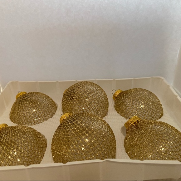 KMart Holiday Vintage Retired Kmart Gold Netted Glass Ball